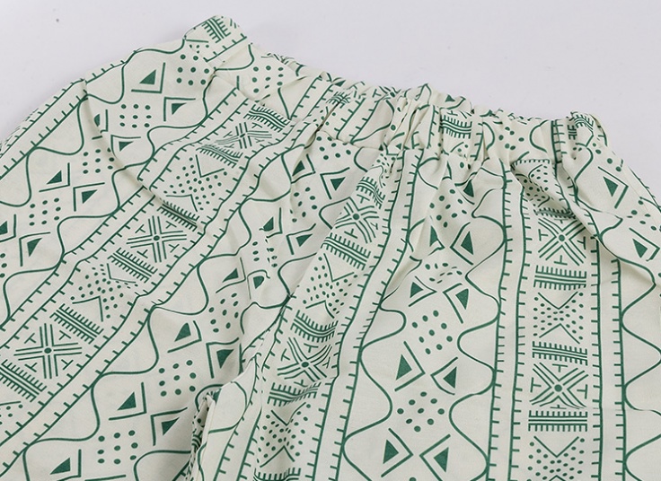 ست کراپ و شلوارک طرحدار