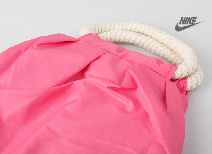 کیف ورزشی زنانه NIKE