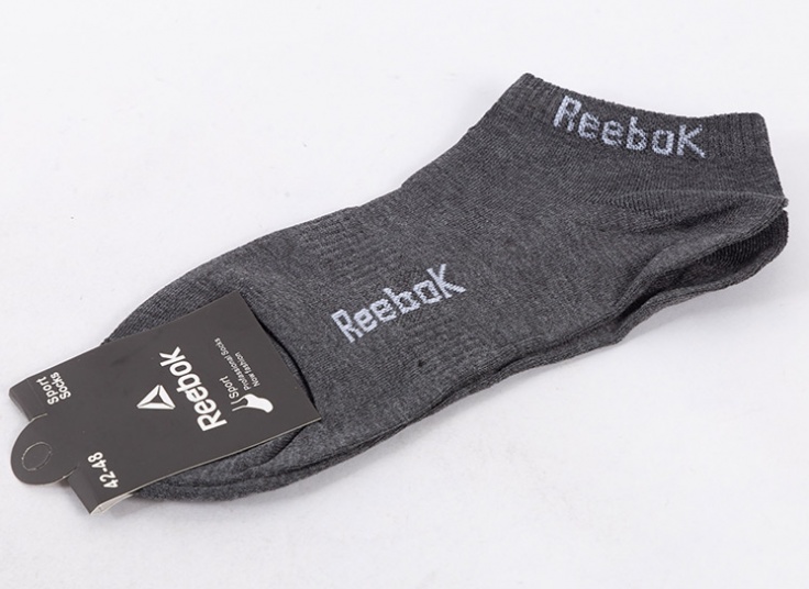 جوراب مچی طرح Reebok