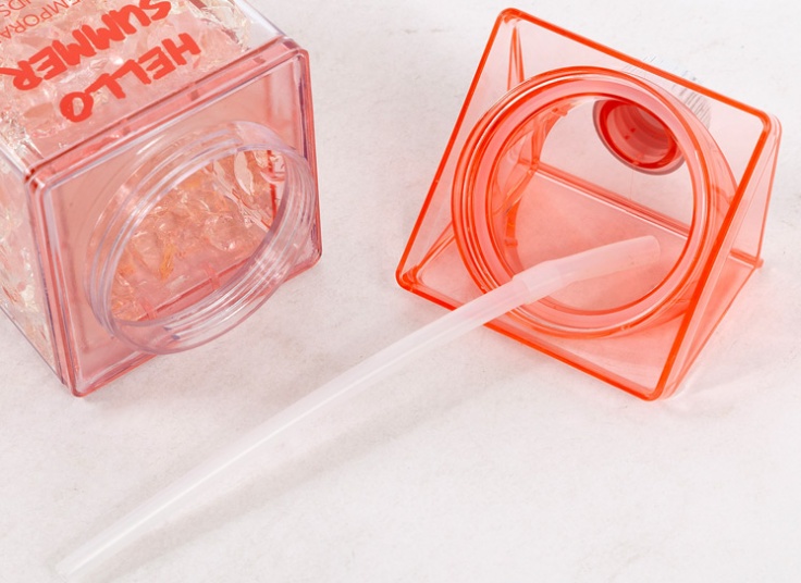 بطری اسموتی Hello Ice