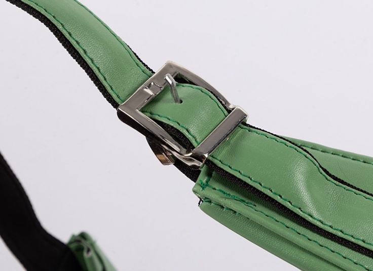 کیف هلالی زنانه TOM FORD