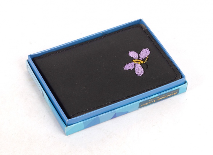 جاکارتی چرم گلدوزی‌ شده