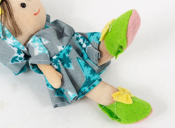 عروسک جورابی