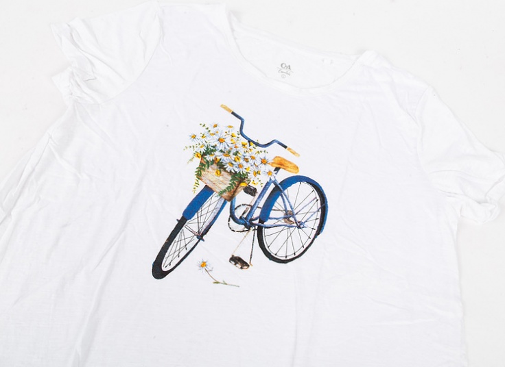 تیشرت زنانه طرحدار C & A