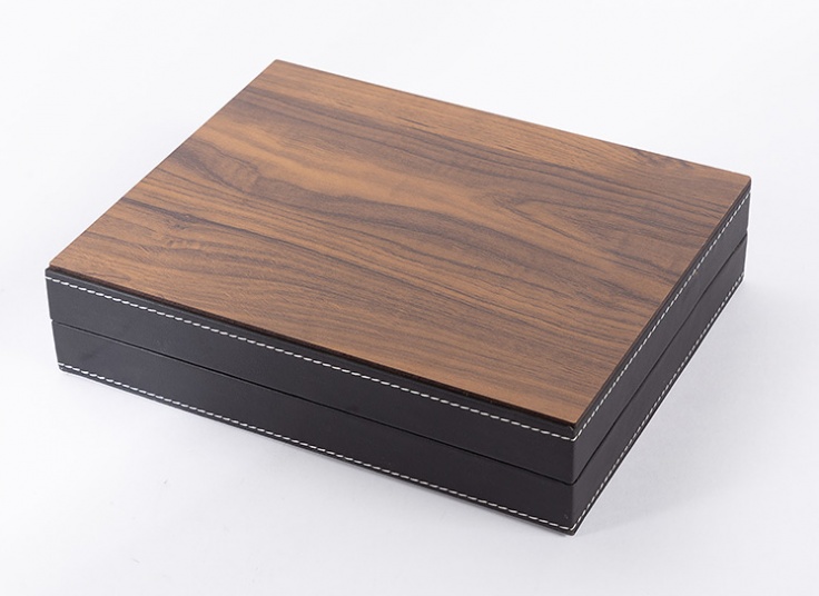 ست چرمی کیف پول و کمربند و جاکارتی