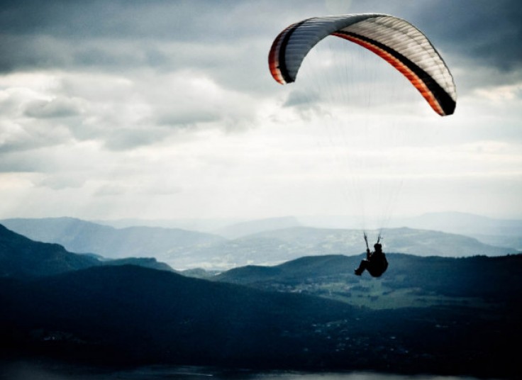 پرواز با پاراگلایدر