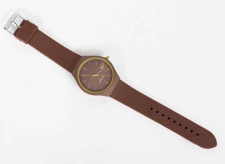 ساعت مچی طرح Adidas