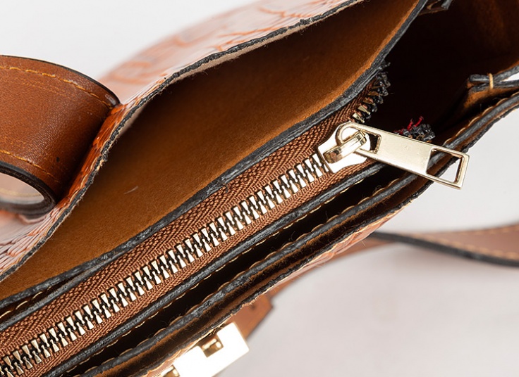 کیف دوشی زنانه