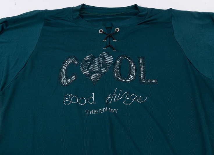 بلوز بافت زنانه مدل پرچ دار