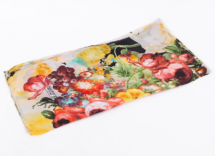 روسری چاپی طرح گل