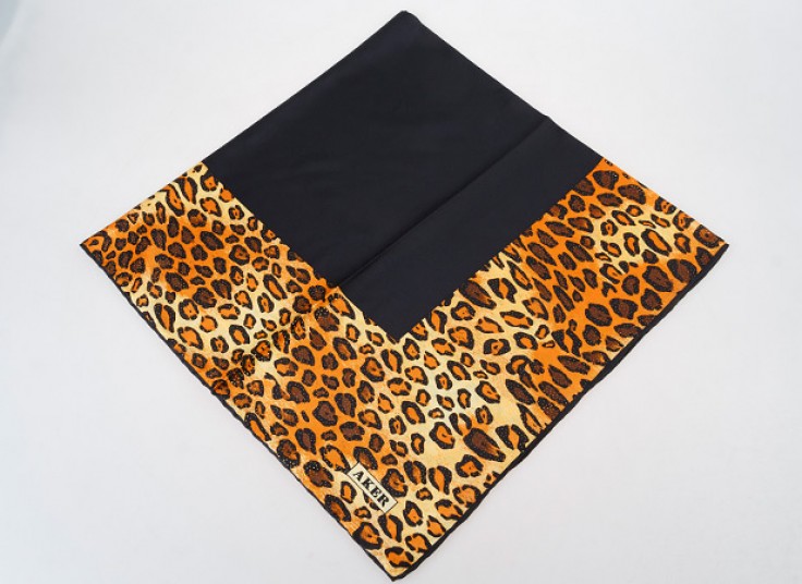 روسری ساتن ابریشم AKER