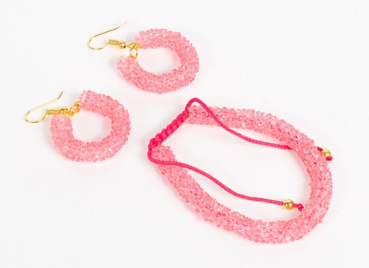 گوشواره و دستبند کریستالی