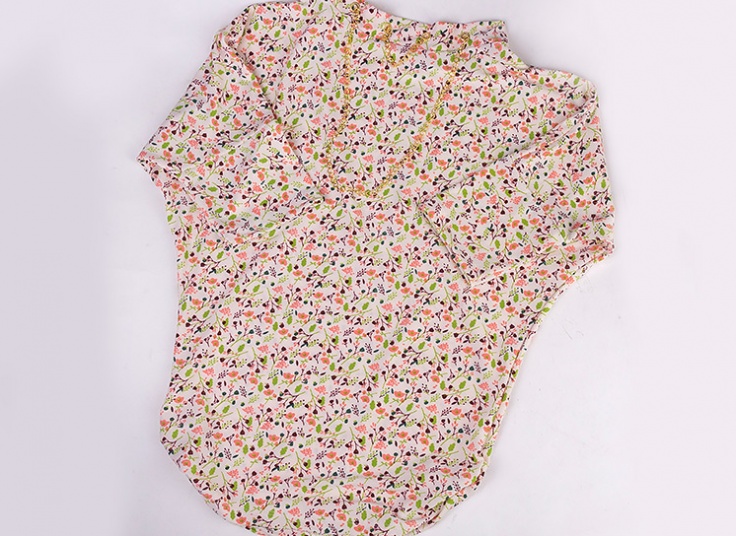 بلوز زنانه گلدار آستین سه ربع