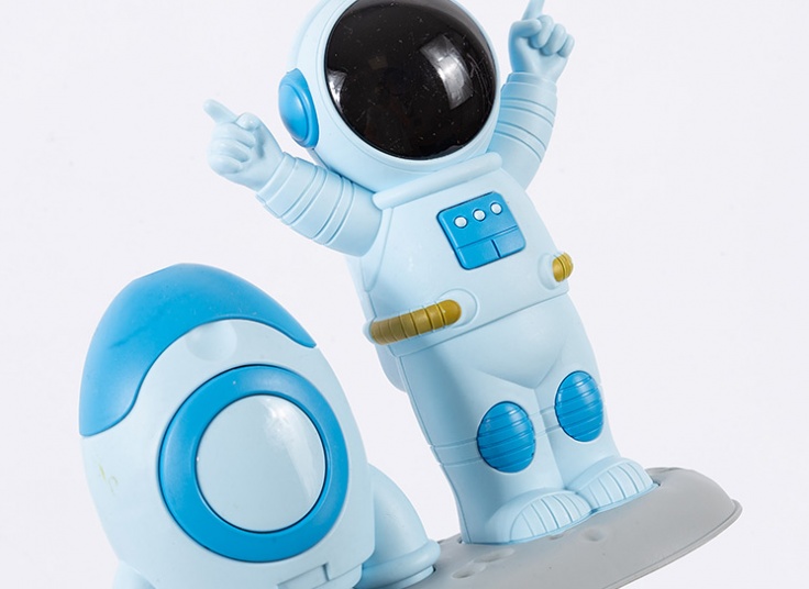 چراغ مطالعه طرح آدم فضایی