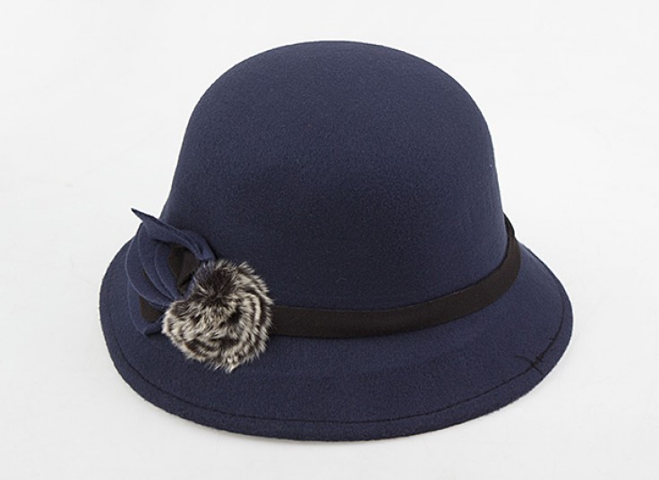 کلاه زنانه Cloche hat