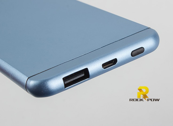 پاور بانک طرح آیفون ROCK POWER