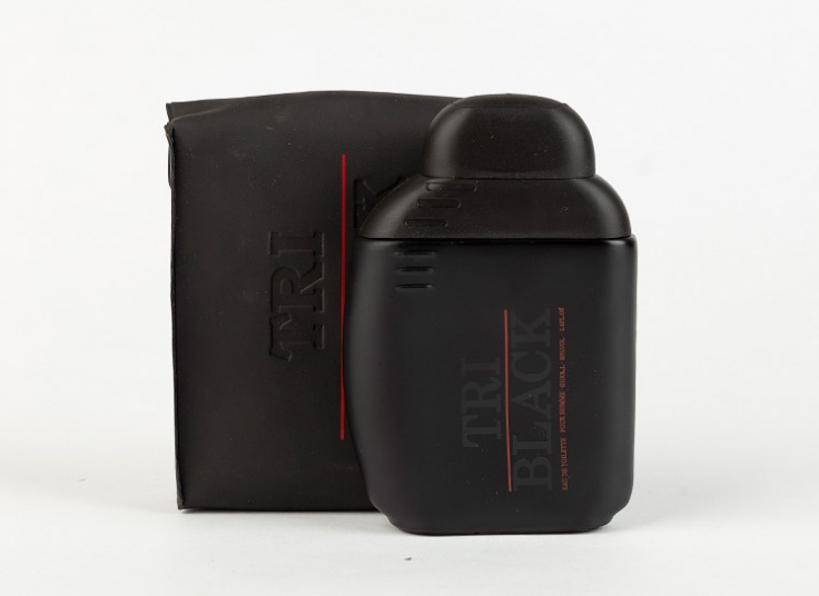 عطر و ادکلن Sniff و TRI