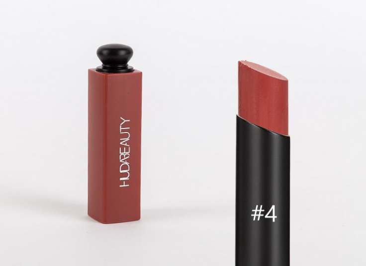 رژ لب Huda Beauty