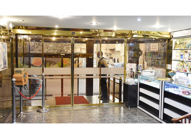 اقامت در هتل دو ستاره فجر