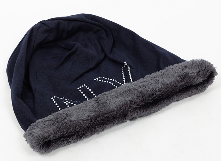 کلاه نگین دار