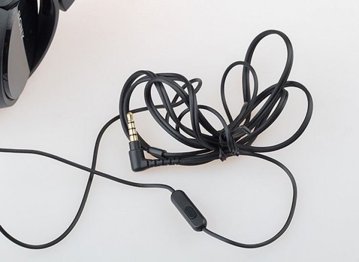 هدست SONY مدل  MDR-ZX110AP