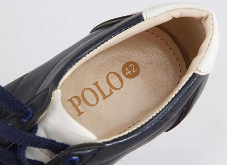 کفش اسنیکرز Bershka