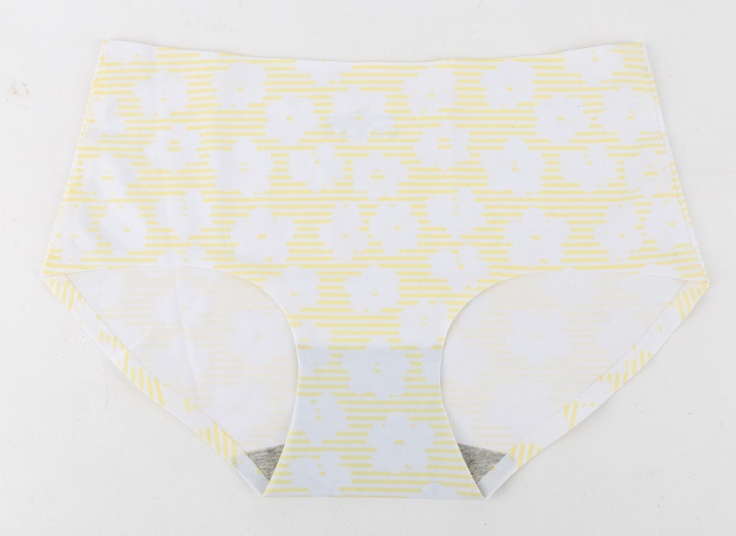 لباس زیر لیزری