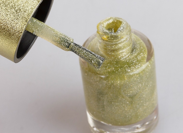 لاک ناخن Huda Beauty