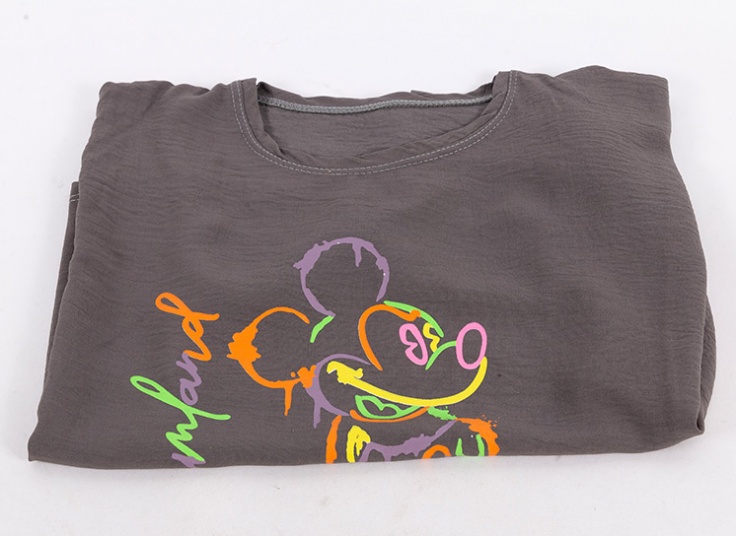 تیشرت کراپ طرح میکی موس