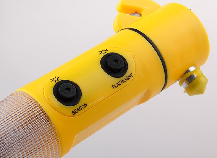 چراغ قوه امدادی مخصوص خودرو