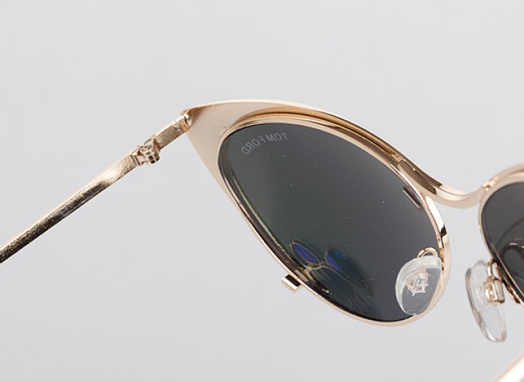 عینک آفتابی طرح Tom Ford