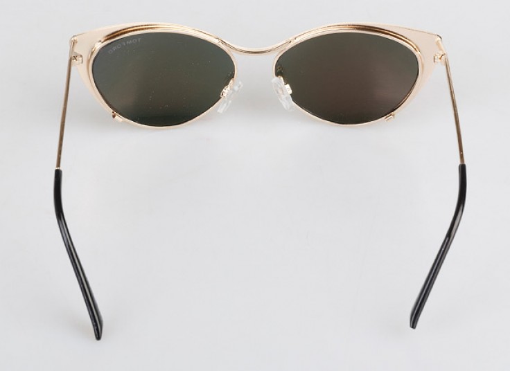 عینک آفتابی طرح Tom Ford