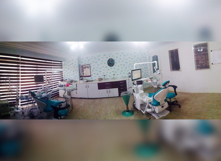 جرم گیری با بروساژ مرکز ایمپلنت سینا