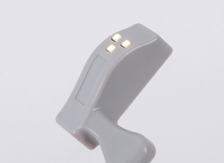 چراغ داخل کابینت