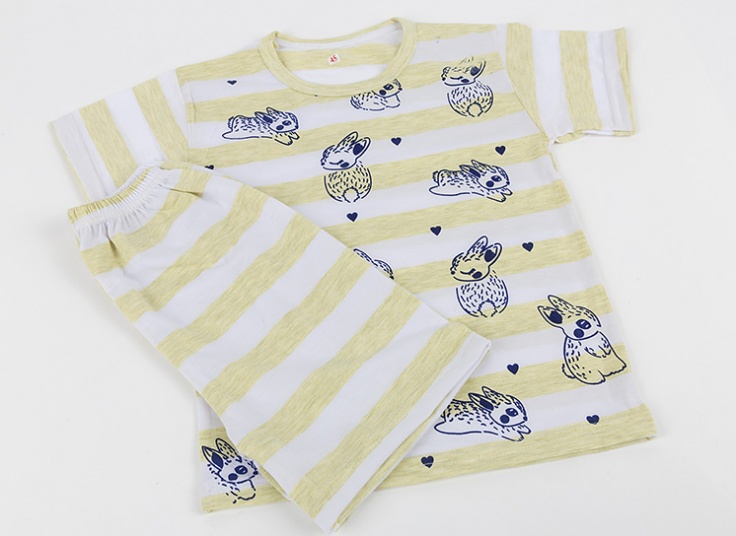 تیشرت و شلوارک راه‌ راه بچگانه