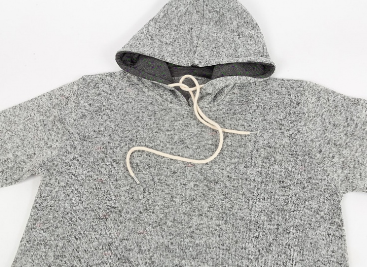 هودی کلاهدار زنانه