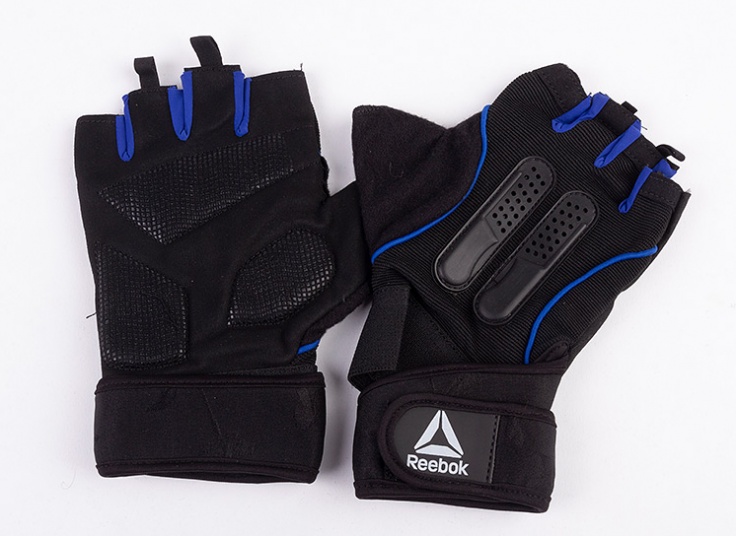 دستکش ورزشی