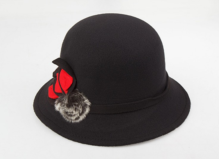 کلاه زنانه Cloche hat