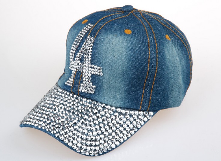 کلاه کپ نگین دار