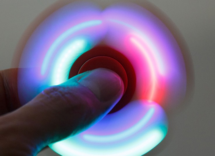 فینگر اسپینر LED