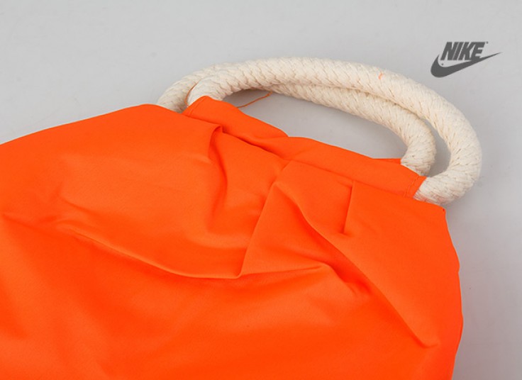 کیف ورزشی زنانه NIKE