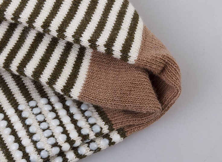 جوراب طرحدار بچگانه COCO BU