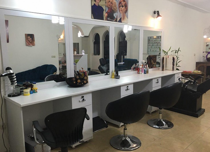 اپیلاسیون سالن زیبایی پیونی