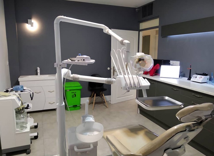 جرمگیری و بروساژ در مطب دکتر محمدی