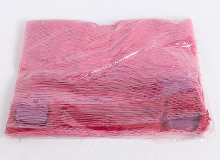 پرده توری مگنت دار