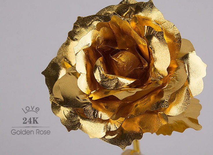 گل رز طلایی