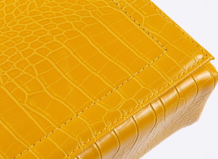 کیف دوشی زنانه دسته زنجیری