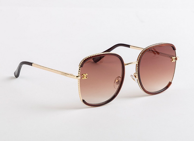 عینک آفتابی طرح Chanel