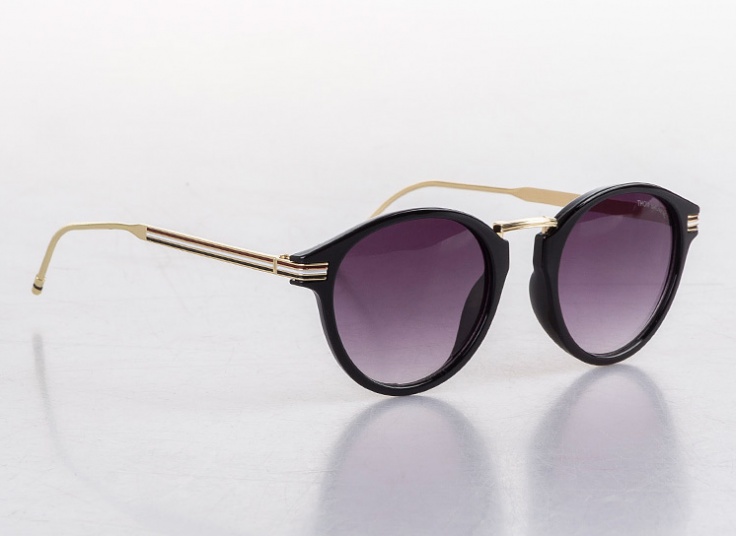 عینک آفتابی طرح TOMMY