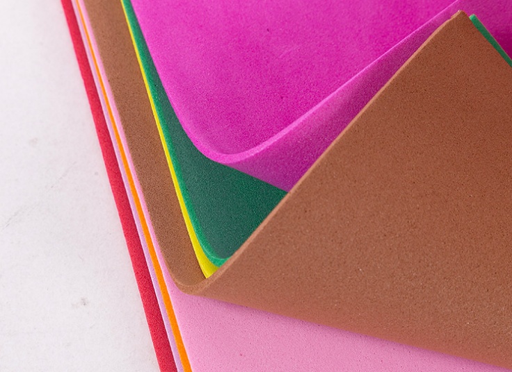 بسته 10 عددی فوم رنگی کاردستی